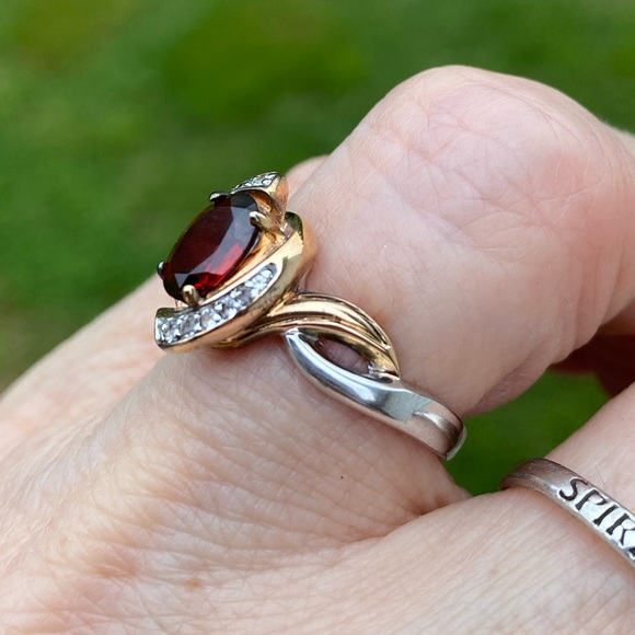 Genuine Garnet and white topaz ring .925 Sterling Silver 18k gold accent - Picture 4 of 15